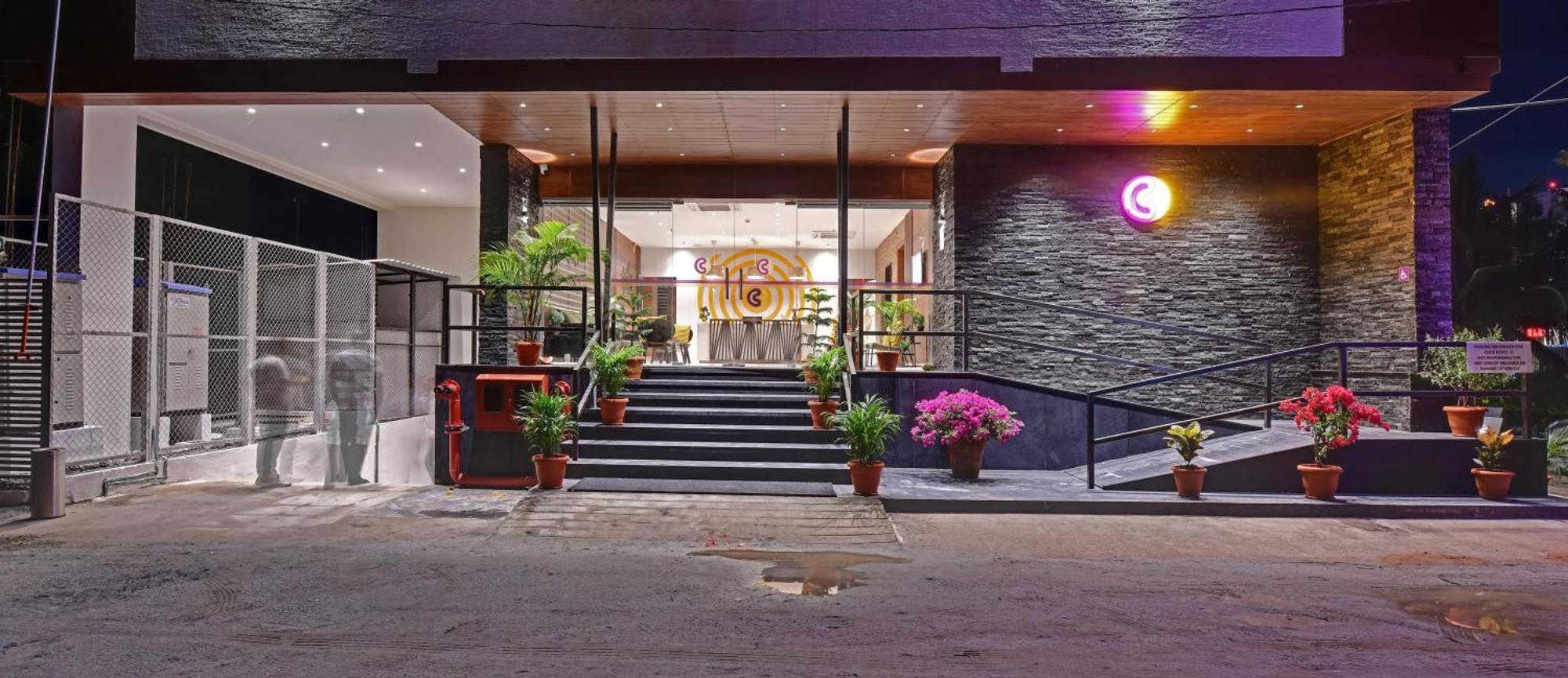 Click Hotel Vista-International Airport Dod Jala Exterior foto